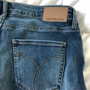 CALVIN KLEIN ANKLE SKINNY SIZE 8 JEANS